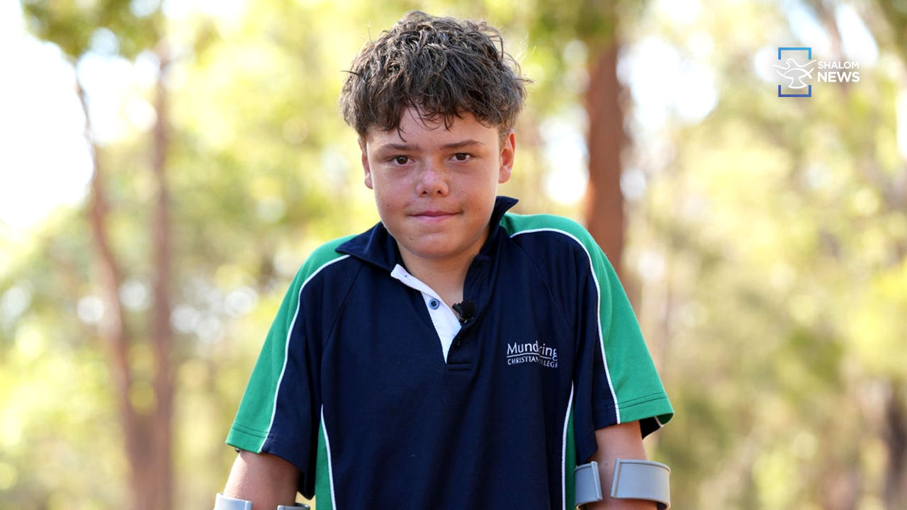 13-year-old swims to save family