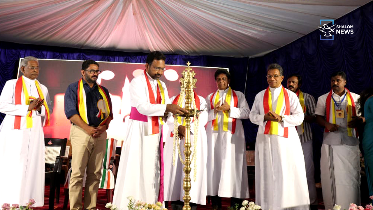 Idukki Diocese holds teacher-non-teacher love meeting