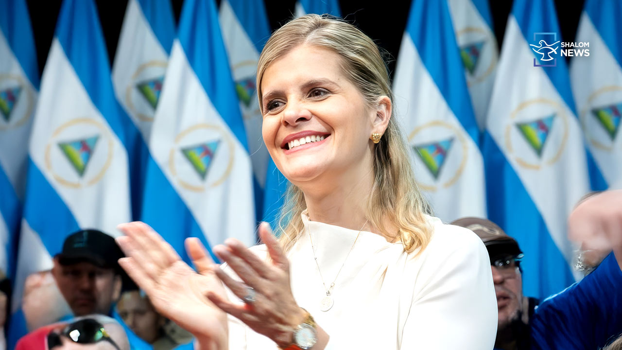 Laura Fernández pro-life Catholic