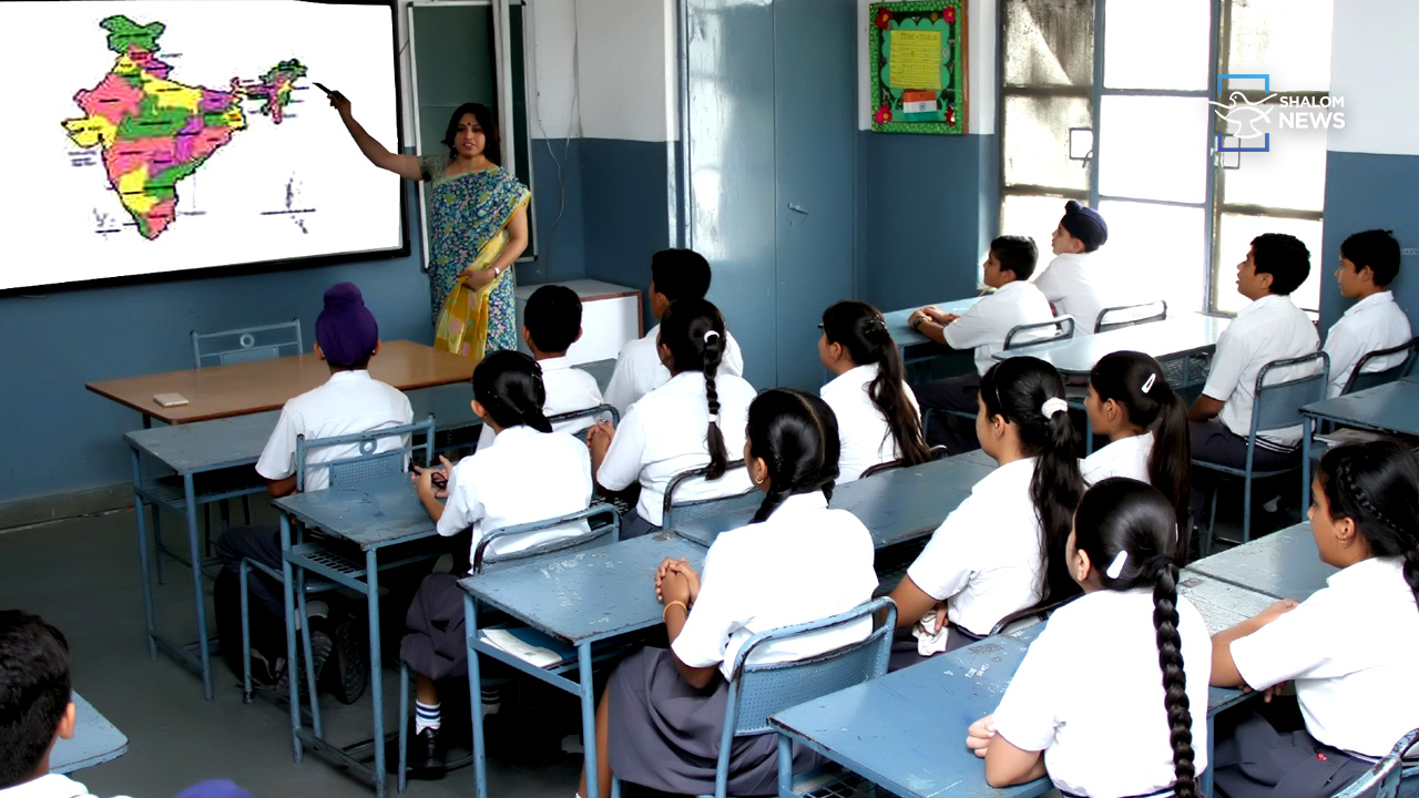 20,000 teachers granted legal recognition