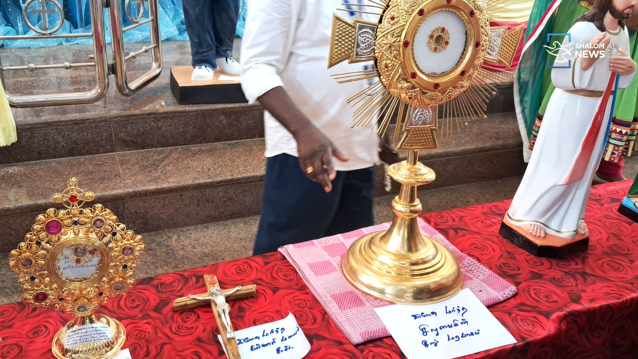 relics of 300 saints pilgrimage