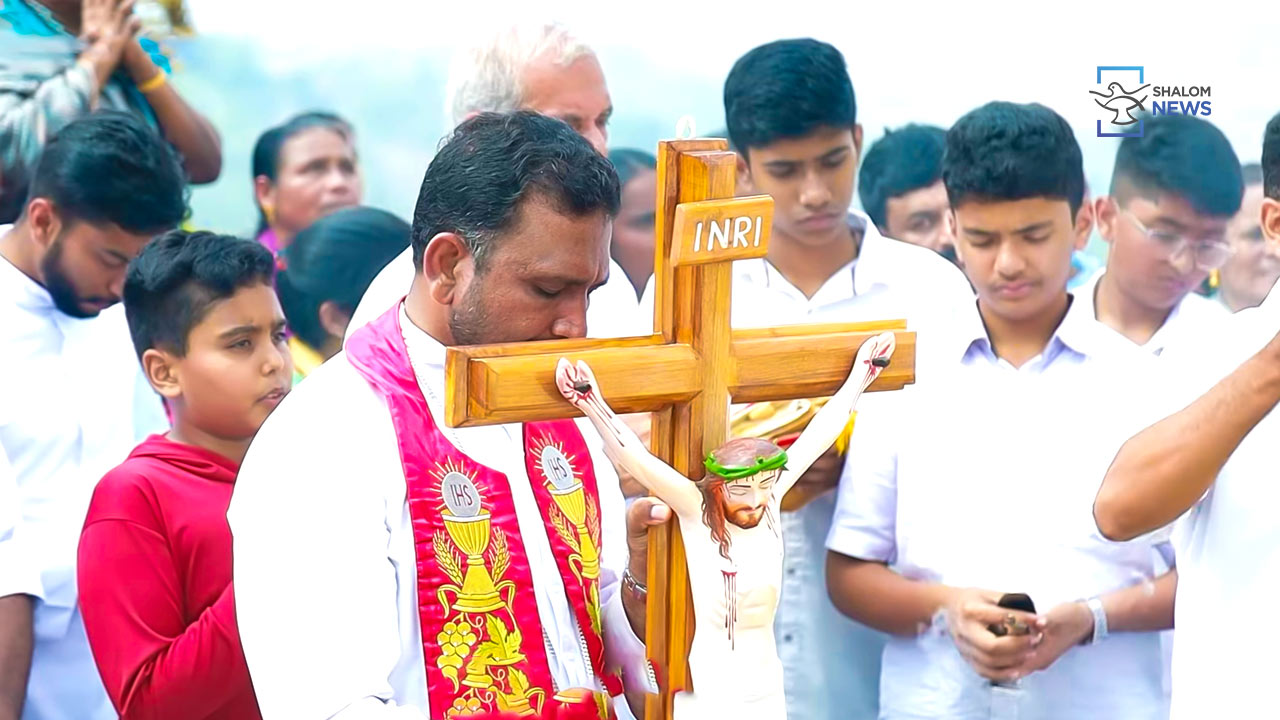 Idukki Diocese Kurishumala pilgrimage 35 km Mar Nellikunnel