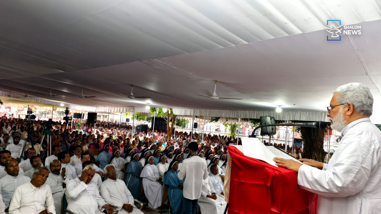 Mar Kallarangatt calls for community unity