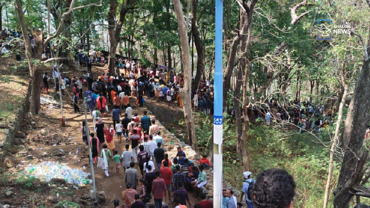 Pilgrims flock to Malayattoor Thirunal