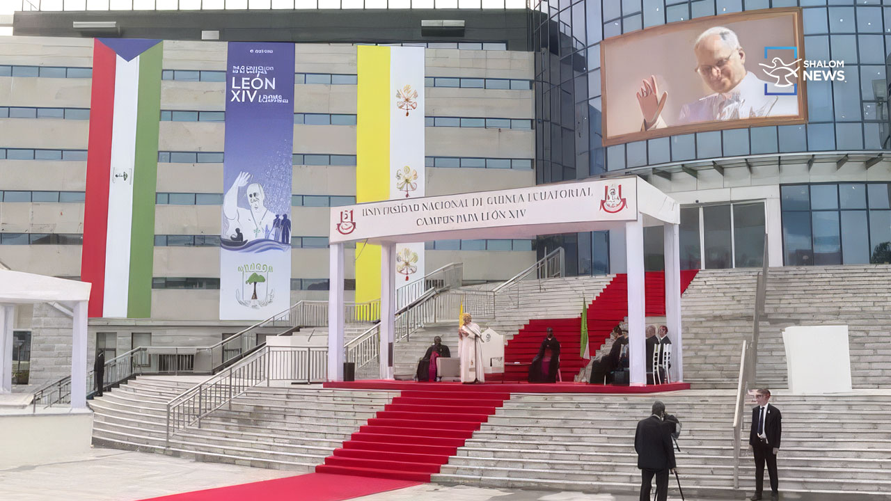 Pope inaugurates college campus Africa visit