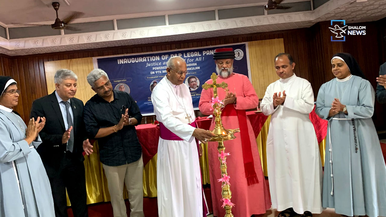 Catholic priest launches free legal aid center