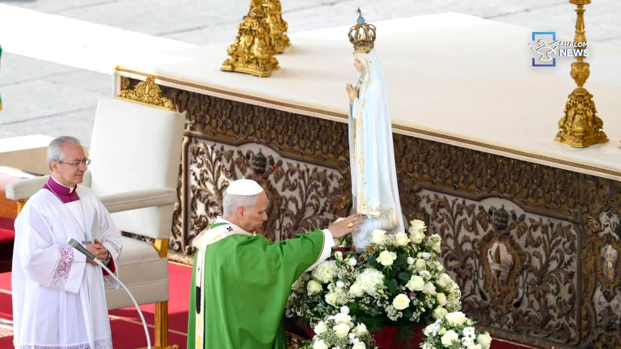 Pope on Our Lady of Fatima Mary leads believers to Christ