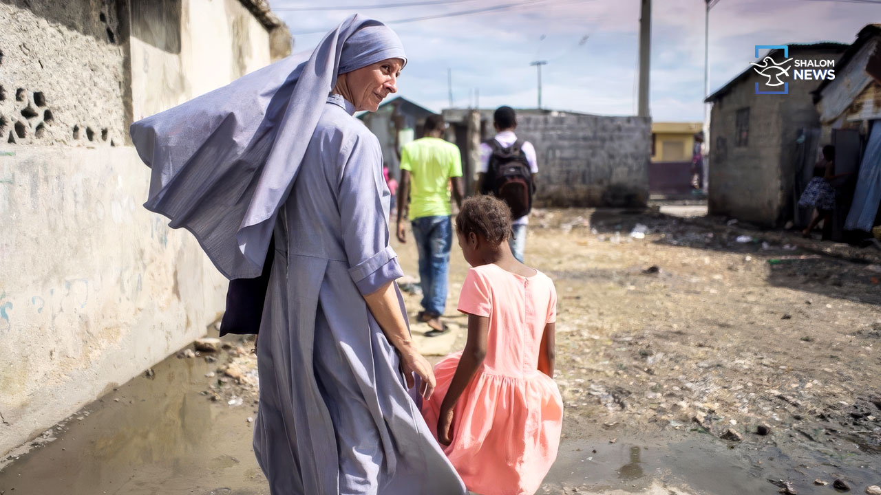 Sister Paisy helping children in slums controlled by gangs