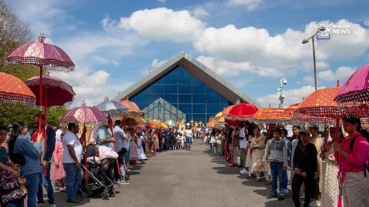 Syro Malabar Knock pilgrimage Malayalees Marian apparition shrine