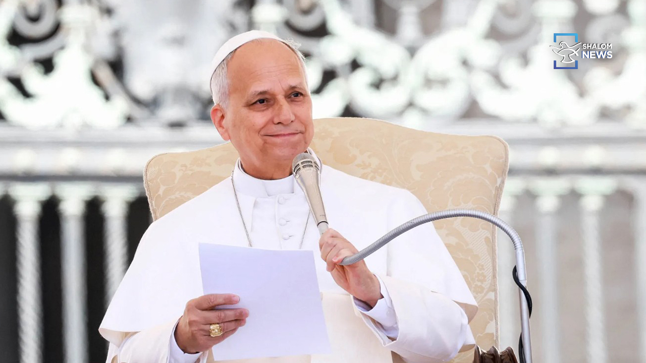 Dont dilute faith exhorts pope