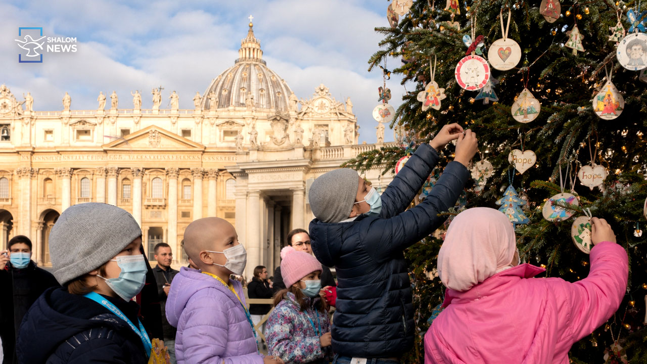 Children with cancer decorate Vatican Christmas Tree