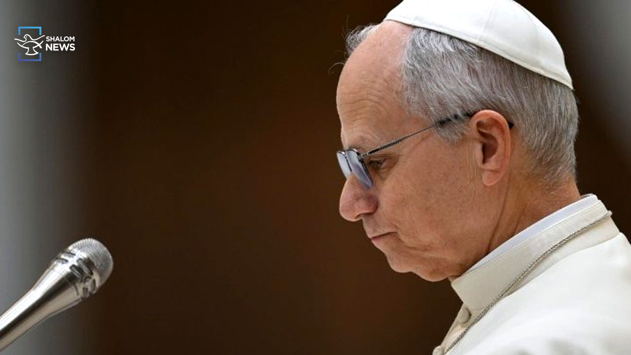 Pope calls for prayers for end of Ukraine war