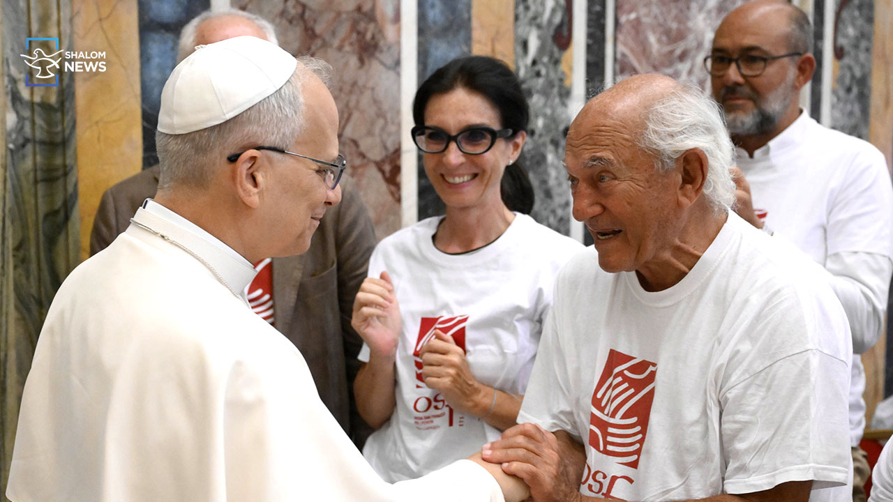 Pope says Christians must be a refuge for the poor