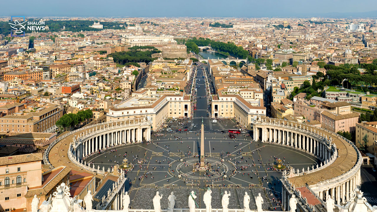 Vatican says laypeople cannot preach during Mass