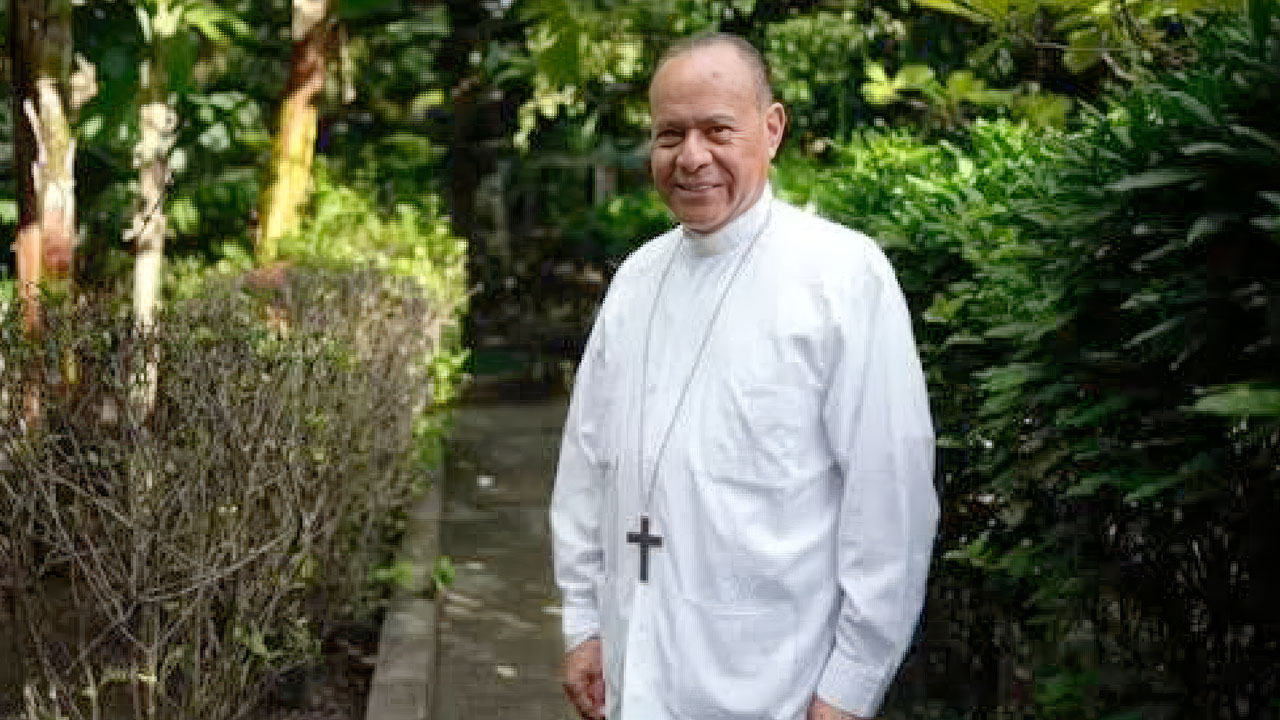 80-year-old bishop imprisoned for praying for persecuted Christians
