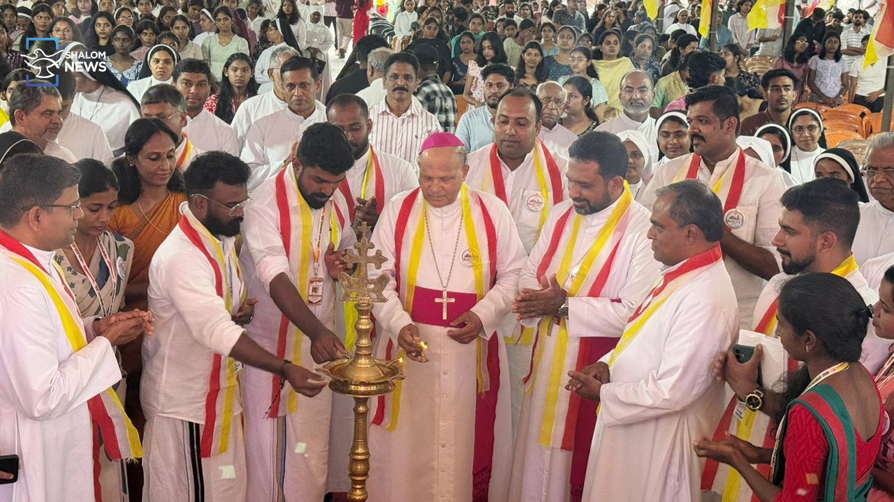 Archbishop Chakkalakkal inaugarates KCYM youthday